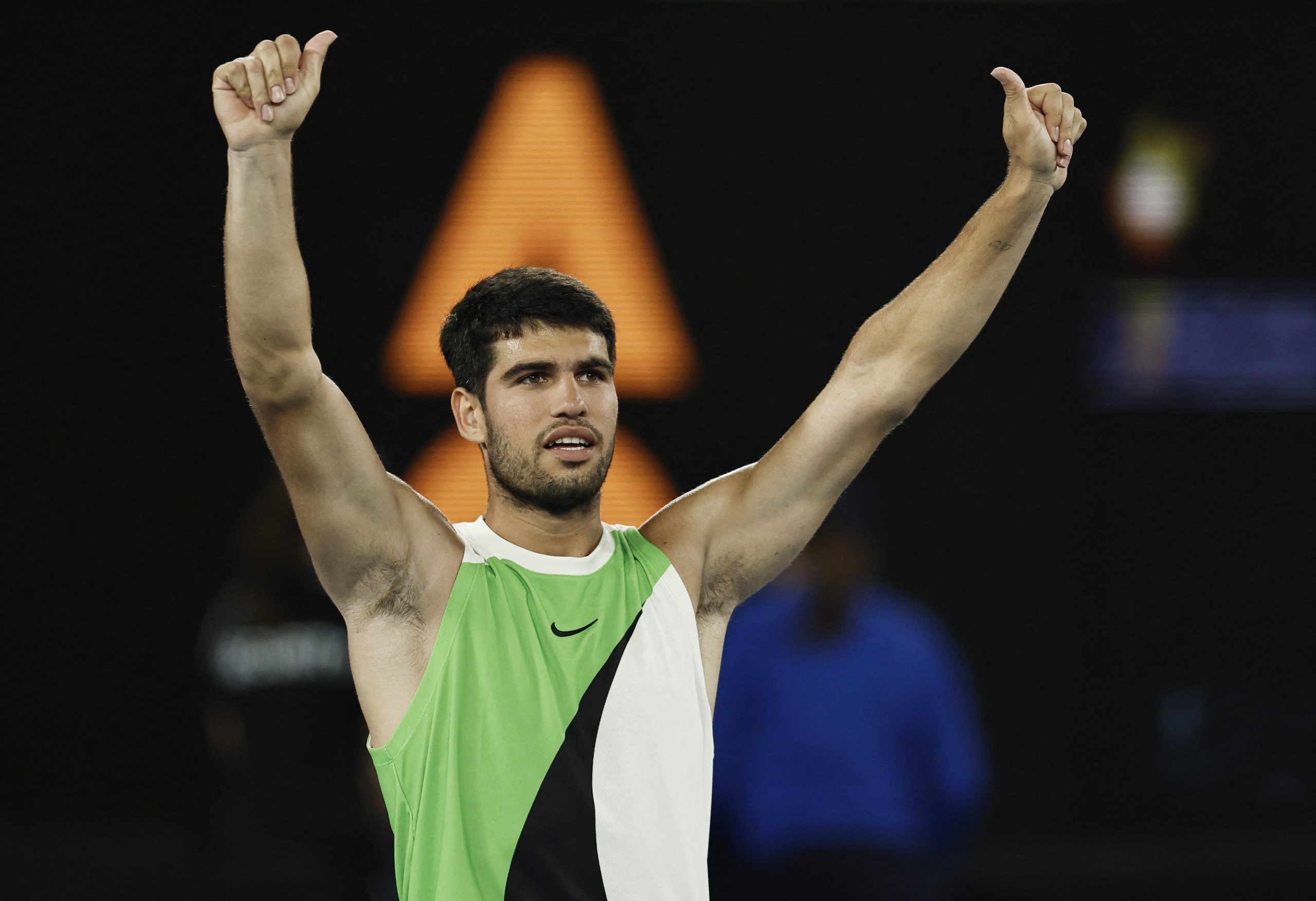 Alcaraz tames De Minaur to reach Australian Open semi-finals