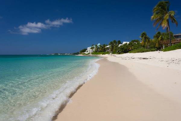 Seven Mile Beach Description and Photos - Cayman Islands: George Town