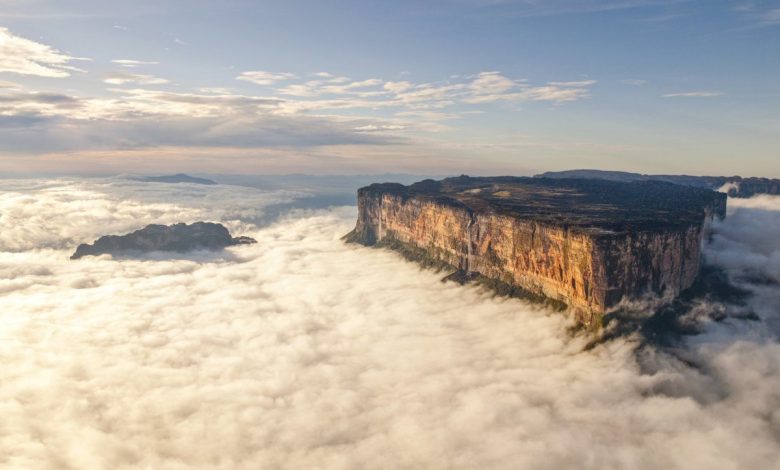 The mysterious and beautiful Mount Roraima The mysterious and beautiful Mount Roraima